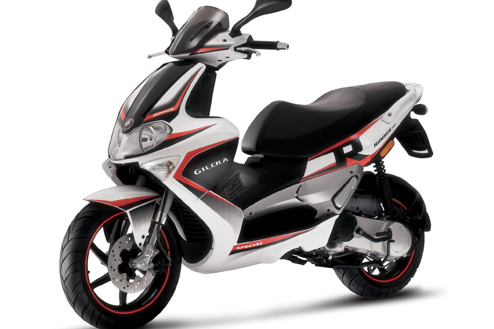 gilera runner 125cc. Available in 50cc and 125cc